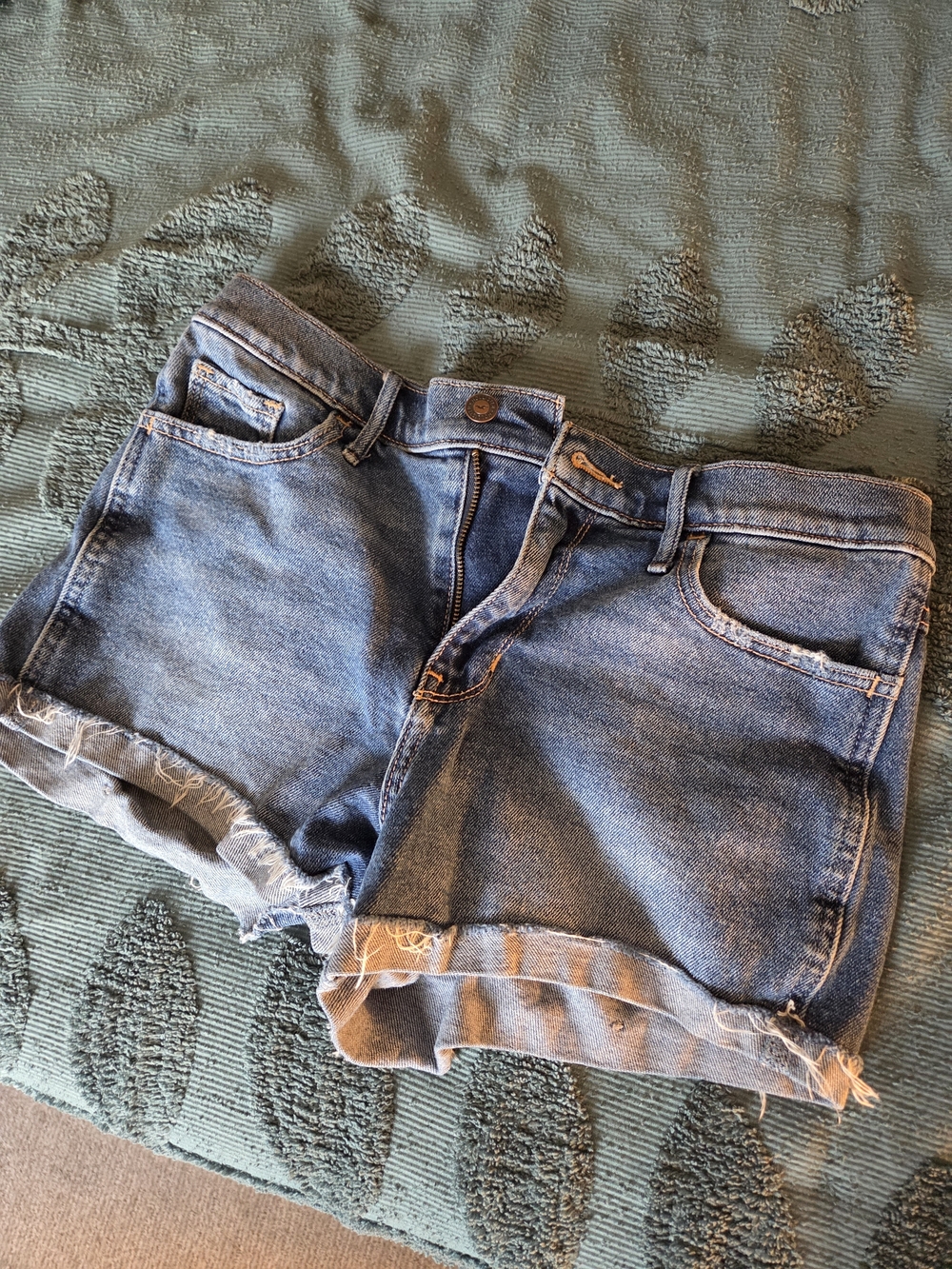 Hollister Light Wash Mid-Rise Denim Shorts